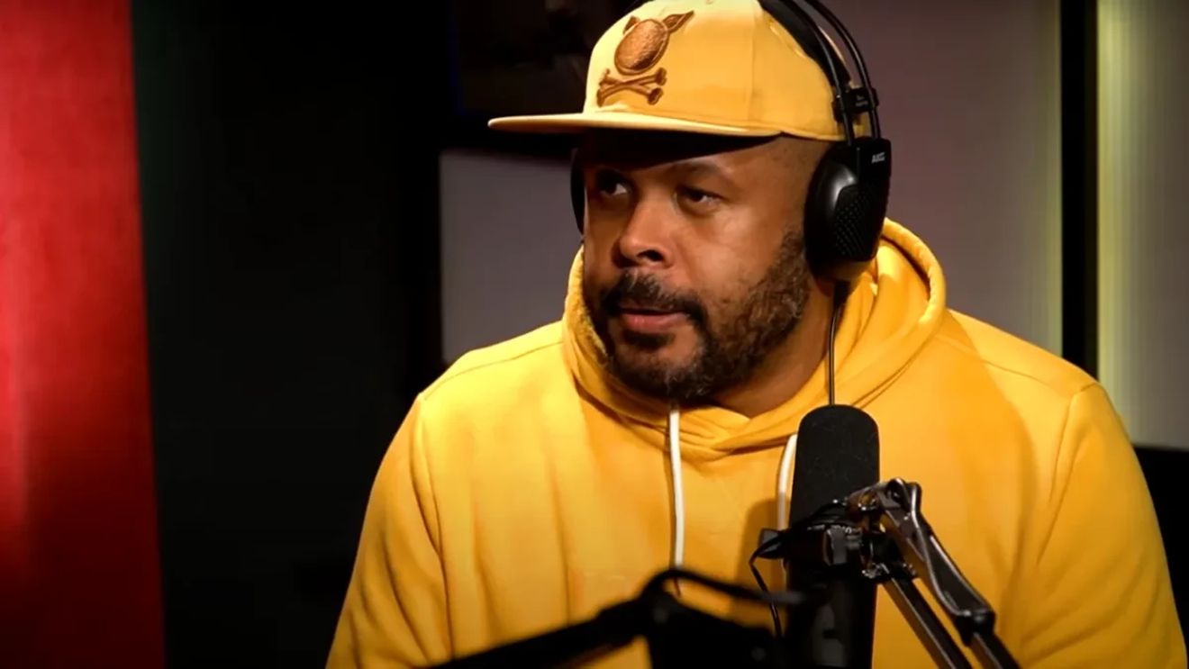 Cabral, părăsit de tatăl său la câteva săptămâni după ce a venit pe lume. Prezentatorul TV nu-și poate ierta părintele nici acum