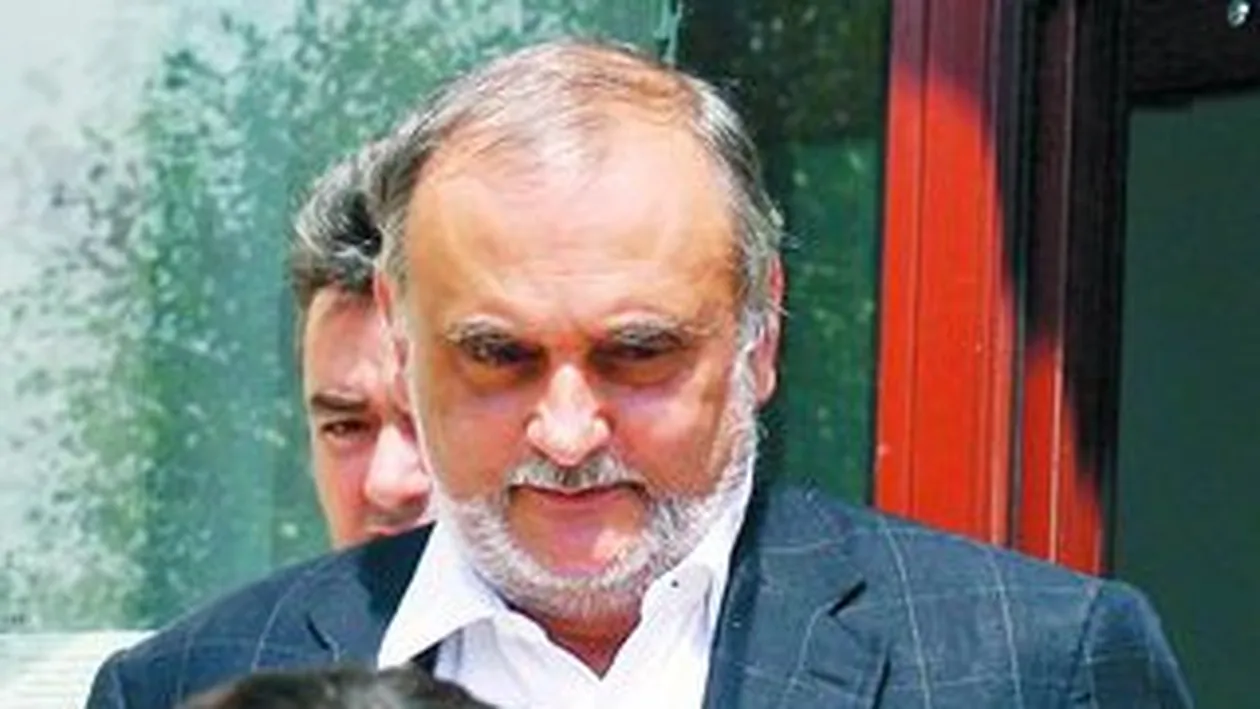 Dupa investitii de peste 100 de milioane de euro, Patriciu a cerut in instanta insolventa Mic.ro