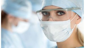 Pronosticul unui expert în sănătate! „Va fi din ce în ce mai rău. Trecem în anul următor cu mască”