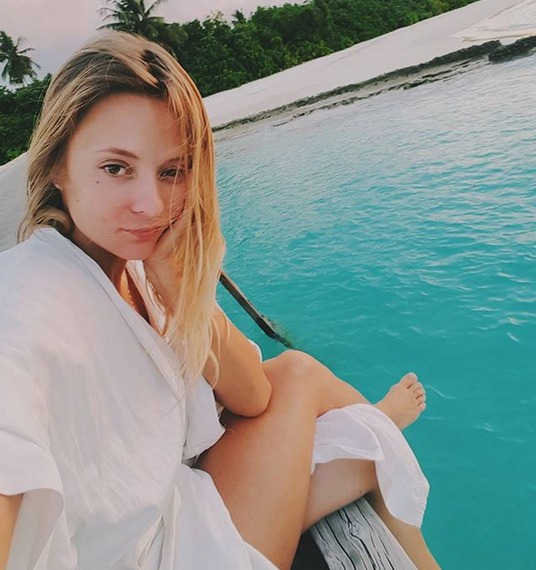 Oana, sora Deliei, a dezvăluit sexul bebeluşului pe care-l poartă în pântece