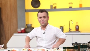 Povestea emoționantă a lui Iulian Buiac, tânărul cu nanism care i-a impresionat pe jurații de la Chefi la Cuțite: „Râdeau, mă făceau pitic, le era rușine să iasă cu mine”