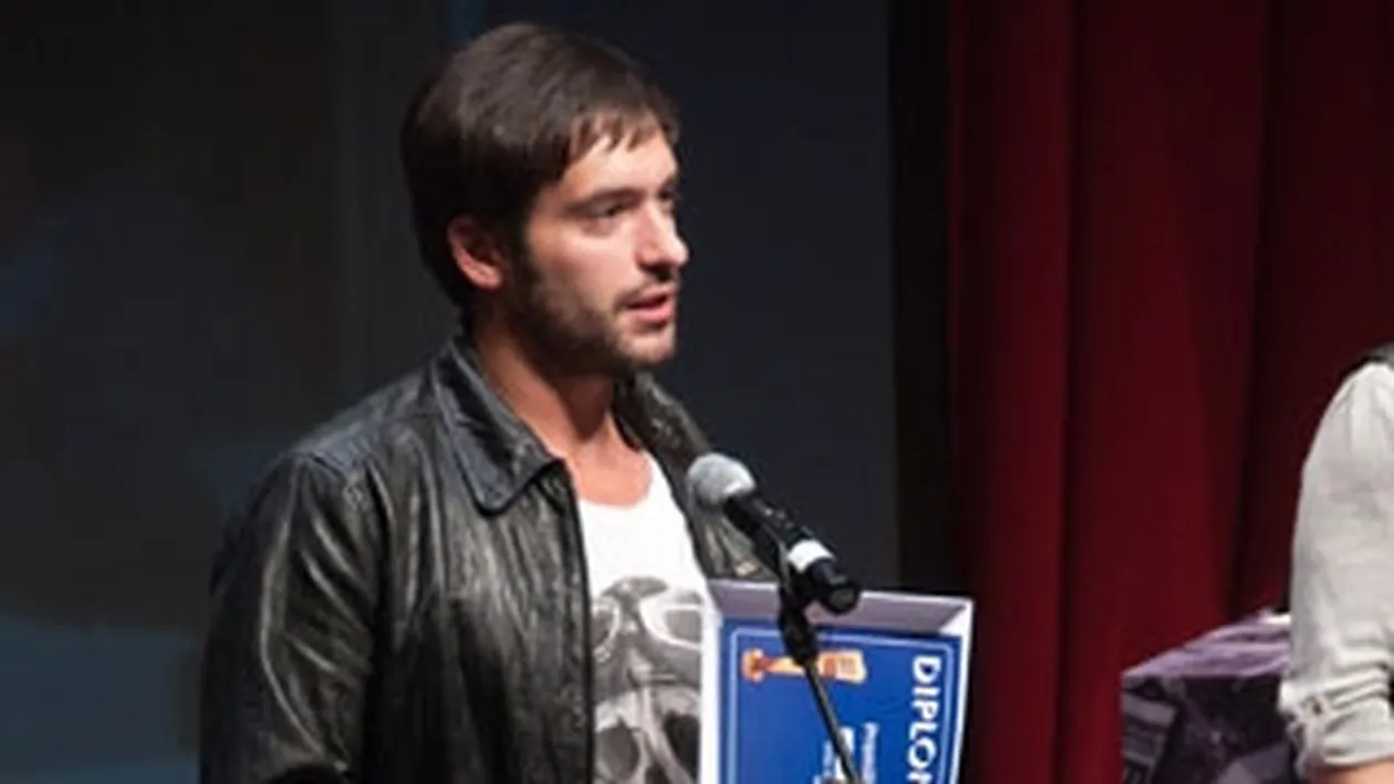 Radu Valcan, despre casatorie: Fericirea in cuplu nu depinde de o bucatica de hartie ascunsa intr-un sertar