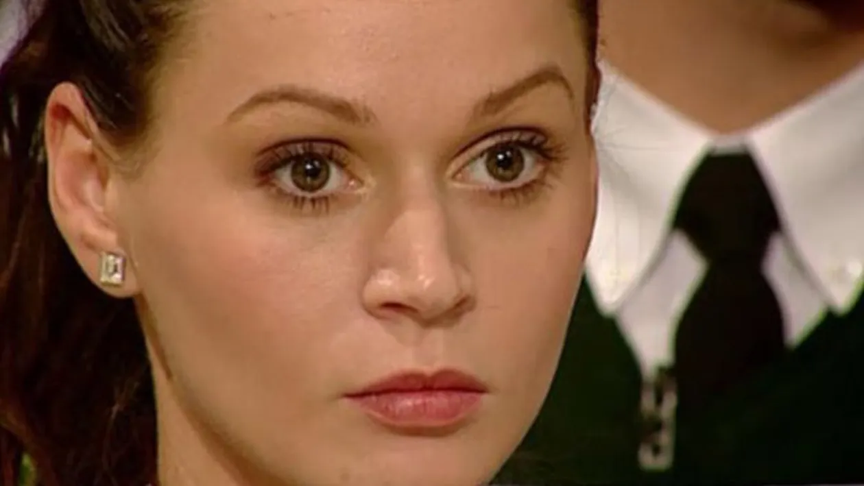 Reactia sotului Casnicei de la MasterChef cand a aflat ca a pozat in Playboy! Tu esti sotia mea?