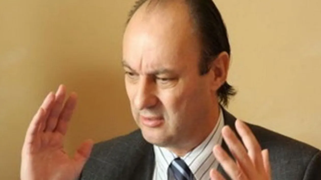 Fostul ministru al Agriculturii Ioan Avram Muresan, condamnat la sapte ani de inchisoare cu executare