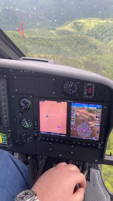 Victoraș Micula, în elicopter