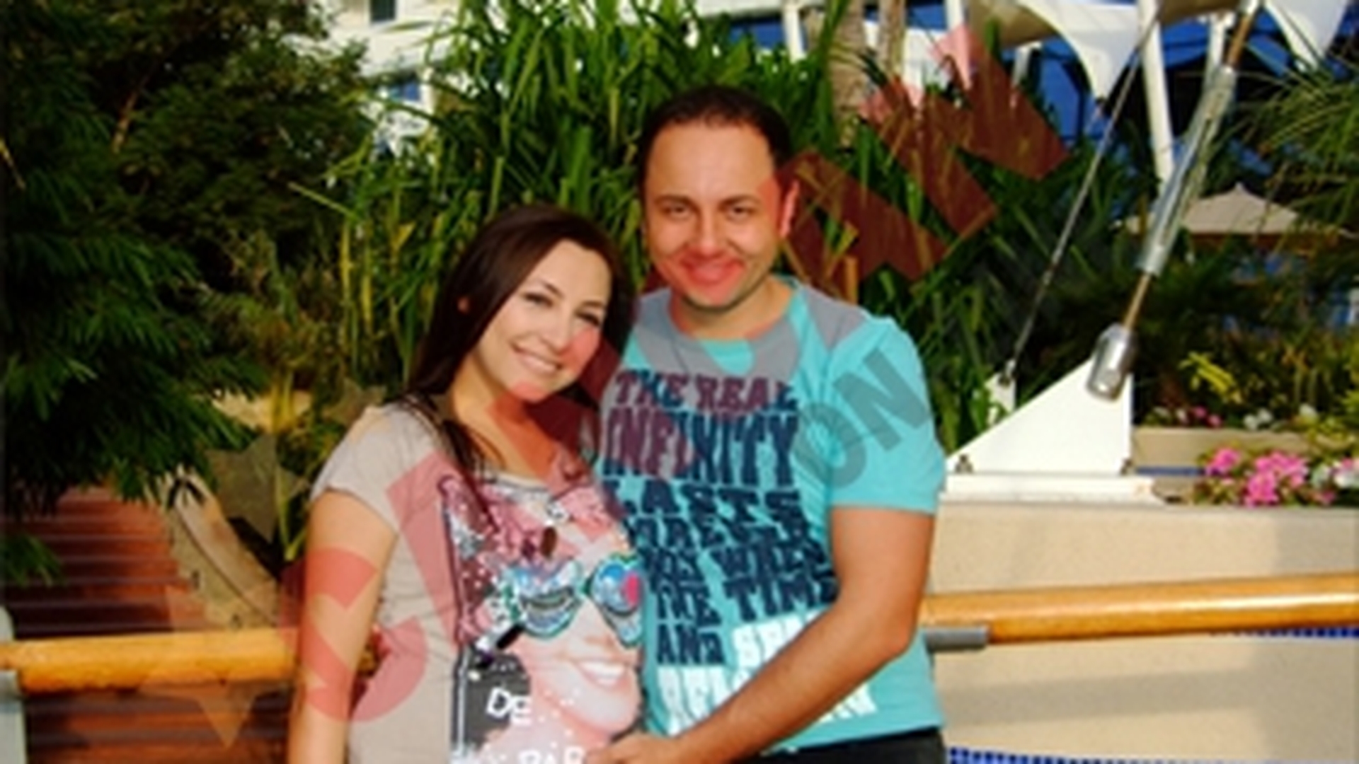 Catalin Maruta si-a rasfatat sotia cu pepene rosu in Dubai