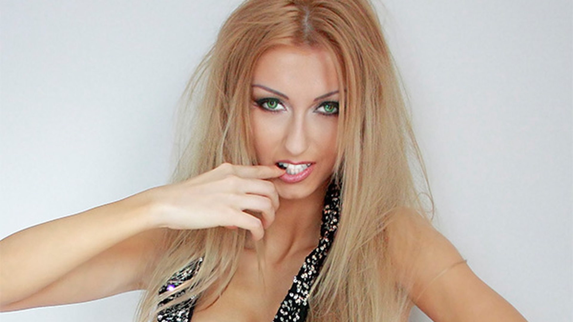 Detaliul vestimentar care o obsedeaza pe Andreea Balan! Fie vara, fie iarna nu vrea sa renunte cu niciun chip la...