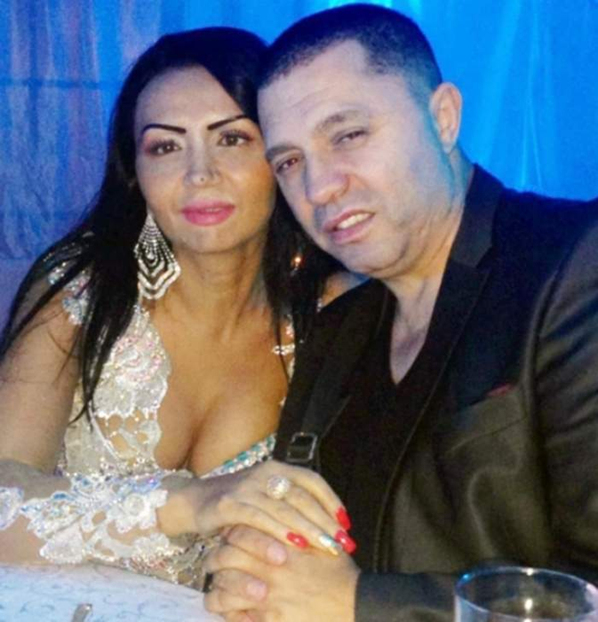 Manelistul nu s-a lăsat mai prejos si o pune la punct pe fosta sotie