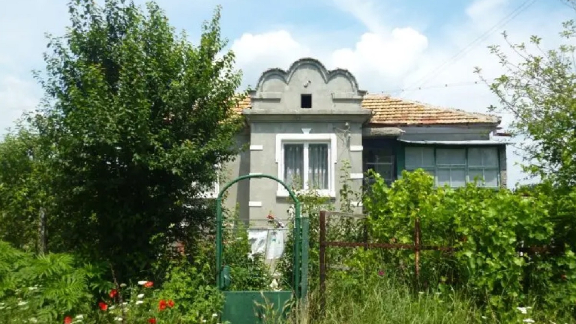 Orașul în care o casă costă 2500 de lei. Cumpărătorii au o obligație clară după ce au achiziționat locuința
