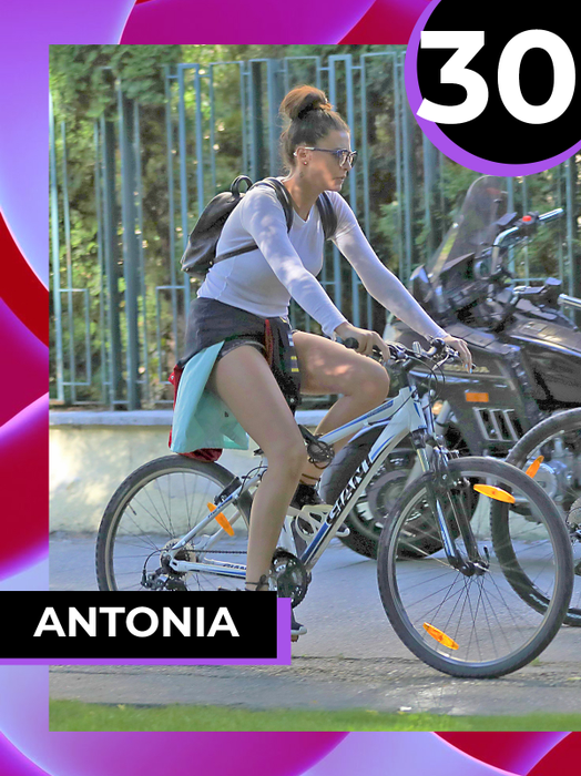 TOP 30 vedete care fac spectacol și fără cai-putere! Adela Popescu, Diana Dumitrescu și Roxana Ciuhulescu au cucerit orașul pe două roți