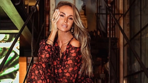 Diana Munteanu, fotografiată goală, în dormitor. Imaginea a ajuns pe Internet