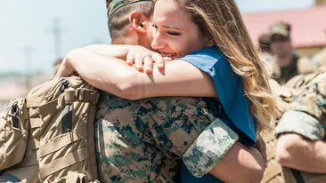 BANC| O tipă îi scrie iubitului aflat în armată: Dragă Mihai, nu mai pot continua această relație