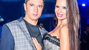 E gravidă? Iubita lui LAZARUS, cu burtica la vedere