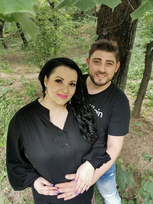 Silvana Rîciu este însărcinată și a ascuns minunea care-i crește în pântece timp de 5 luni! Primele imagini cu burtica de gravidă și numele bebelușului