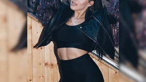 Nicoleta Nucă, lipsită de inhibiții! Artista a făcut furori când a apărut pe scenă fără lenjerie intimă