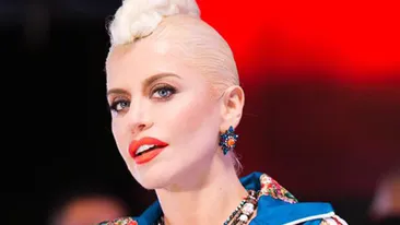 Nu e de mirare că acceptă să cânte de REVELION! Cât câştigă vedetele în noaptea dintre ani