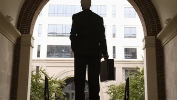 Soc in lumea muzicii populare! Un interpret se plange ca este hartuit de mai bine de trei ani de un barbat