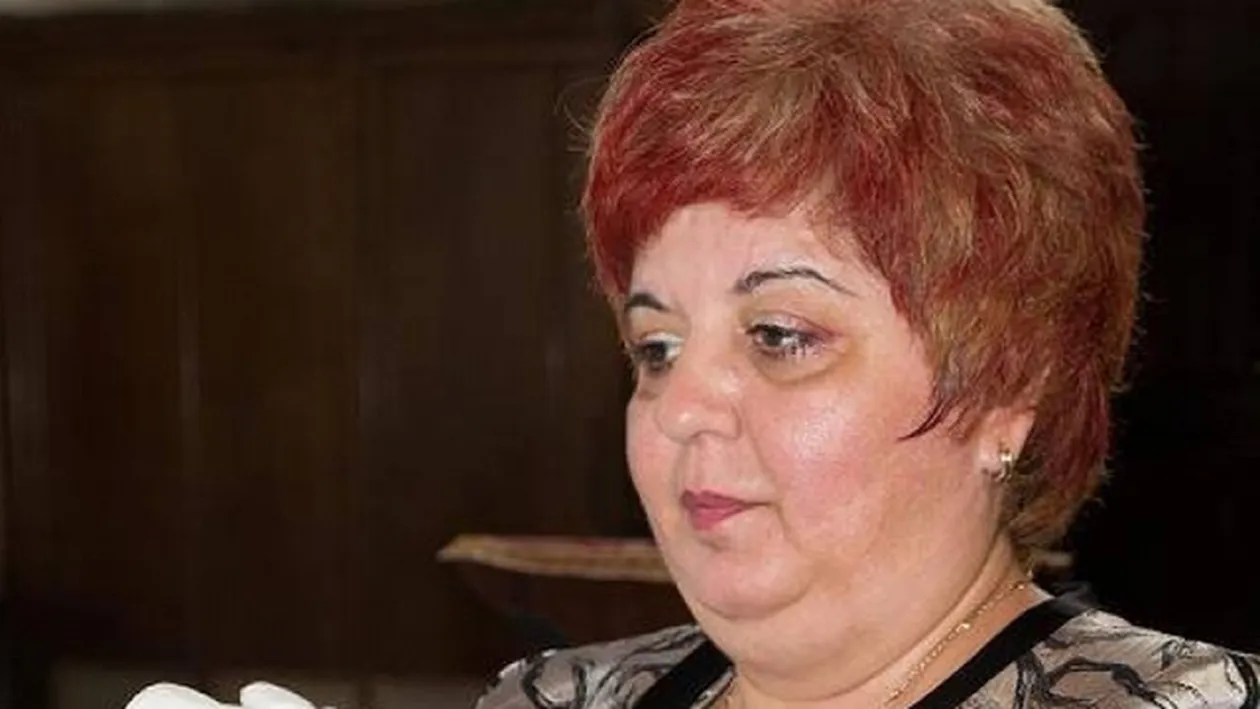 Invatatoarea “animal” a fost suspendata! Luminita Gheorghe nu mai are voie sa intre la ore!