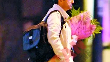 I-a dus flori iubitei