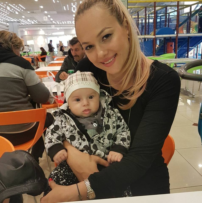 Ce mare şi frumos s-a făcut băieţelul lui „Pisi” din „Inimă de ţigan”!