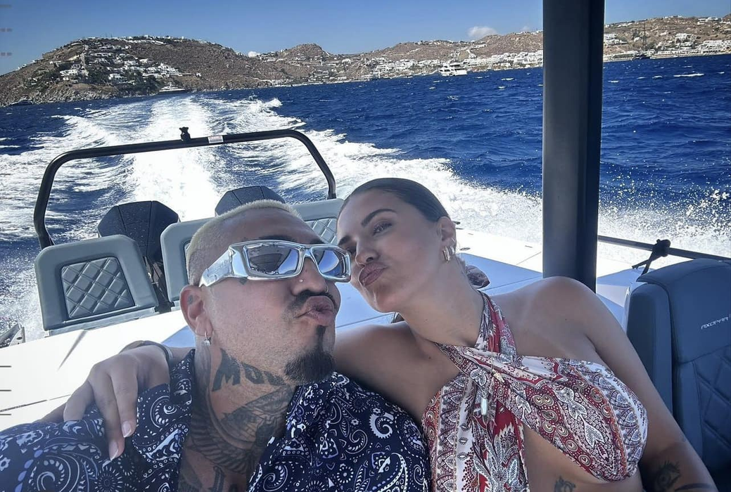 Imagini incendiare din vacanță oferite de Antonia! Artista s-a plâns că e „grăsuță”, dar lipsa hainelor i-a scos la iveală formele de invidiat