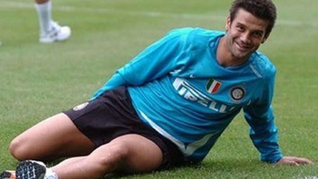 Emotii mari si incertitudine pentru Cristi Chivu. Vezi cat mai are de asteptat fotbalistul pana va afla daca operatia a reusit