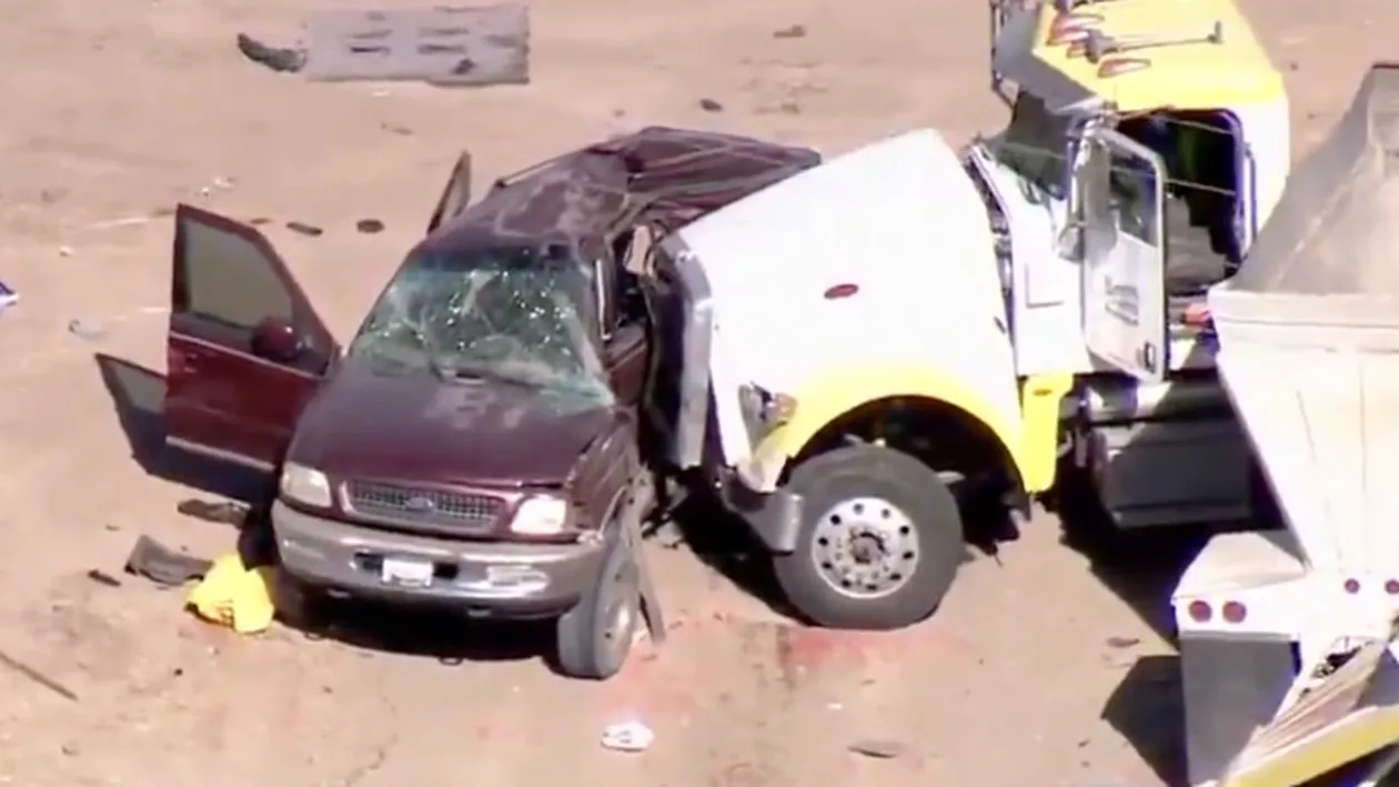 Coliziune fatală între un SUV și un camion. 15 persoane au decedat, iar alte 13 au avut nevoie de îngrijiri medicale