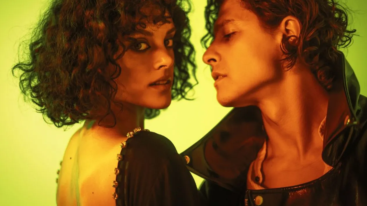 Seredinschi face cuplu cu Diana Sar, actrița din serialul “Vlad”, în cel mai nou videoclip al piesei “Iartă-mă să te iert”