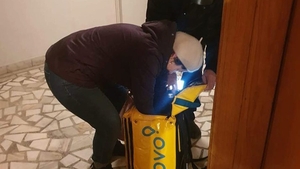 Ce a pățit Raluca din Iași după ce a comandat mâncare pe internet. Când a deschis ușa, a rămas fără cuvinte