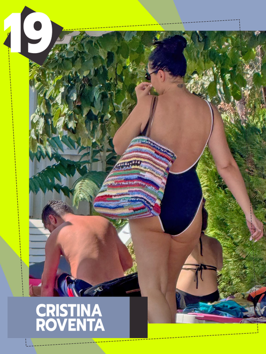 TOP 25 cele mai fotografiate apariții feminine care se pregătesc pentru vară. Denisa Nechifor, Irisha și ”Regina” Roxana promit poziții provocatoare… la mare, la soare!