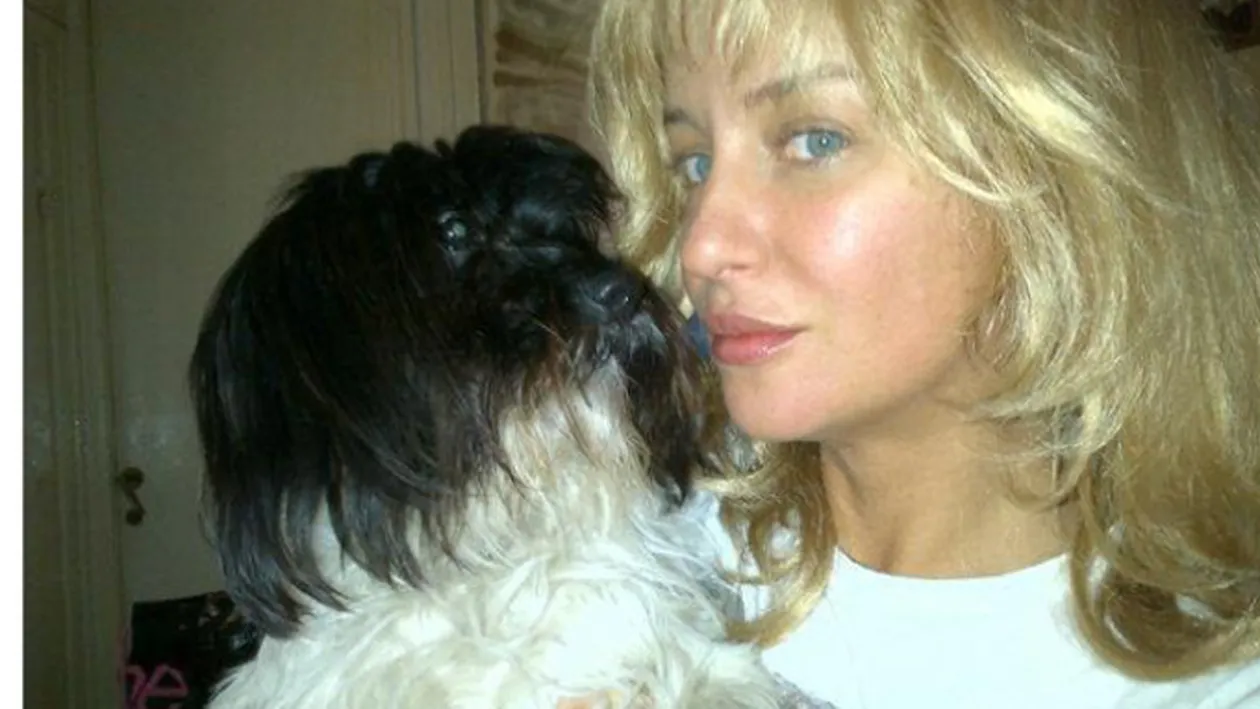 Are 45 de ani si un fund de milioane! Ce vedetă de la noi se mândreste cu un asemenea posterior?