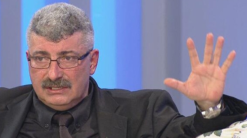 Prigoană, scos din sărite la Happy Hour! A vrut să părăsească emisiunea să se plece din platou: "Nu discut cu această fiinţă"
