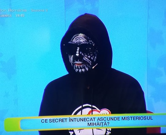 Apariție neașteptată în direct la Kanal D! Ce a căutat “Carla’s Dreams” în emisiunea prezentată de Andreea Mantea