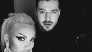 Cum încearcă iubita lui Victor Slav să atragă atenția. Blondina s-a pozat în cadă, goală și fără rețineri