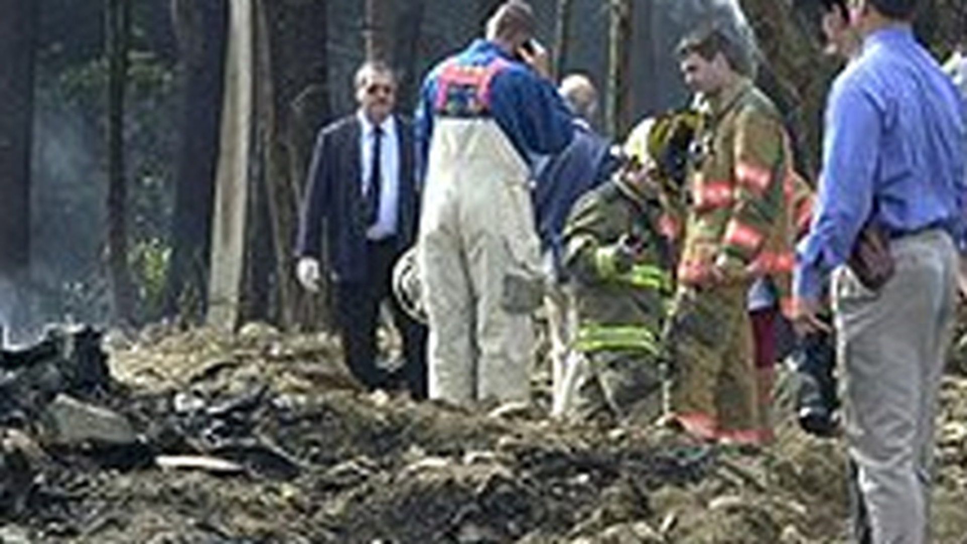 George W. Bush si Bill Clinton au adus un omagiu eroilor care s-au luptat cu teroristii la bordul zborului 93