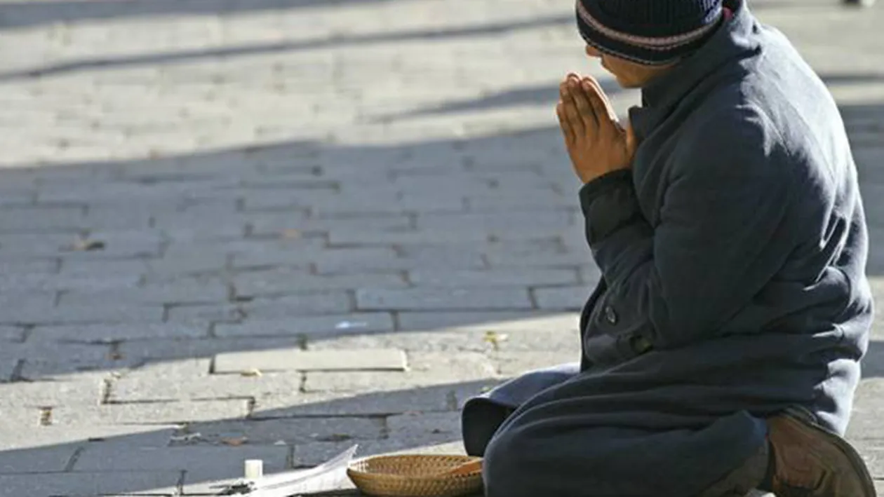 STRIGATOR LA CER! Un cersetor din Constanta recunoaste cat castiga pe zi: Fac atat in trei-patru ore