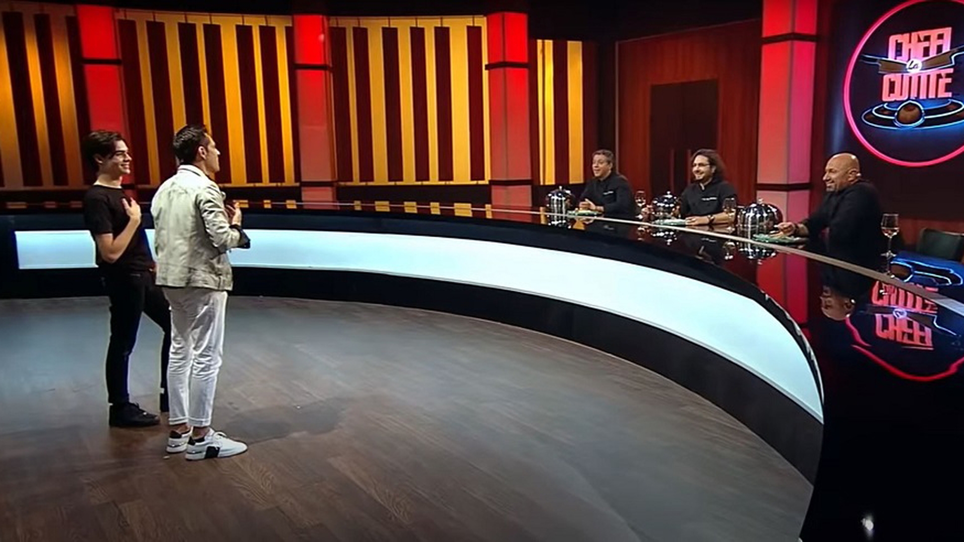Ștefan Bănică Jr. și fiul lui, clipe de senzație la Chefi la Cuțite: “Am făcut genunchi de șarpe”. Ce își dorește să devină Radu Bănică | VIDEO
