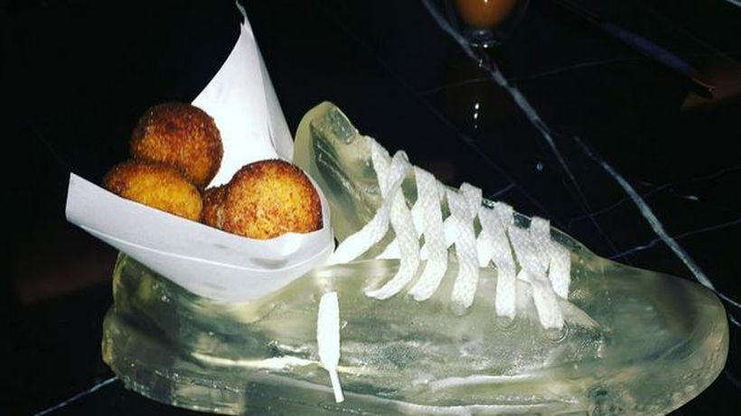 Au încercat să fie inventivi, dar nu prea le-a reuşit Acestea sunt cele mai ridicole feluri de mâncare servite de restaurante în 2016