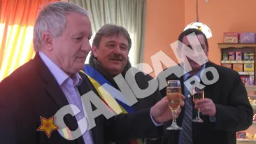 Sunt rivali si in afaceri. Porumboiu vrea sa-l bata pe Copos la blaturi