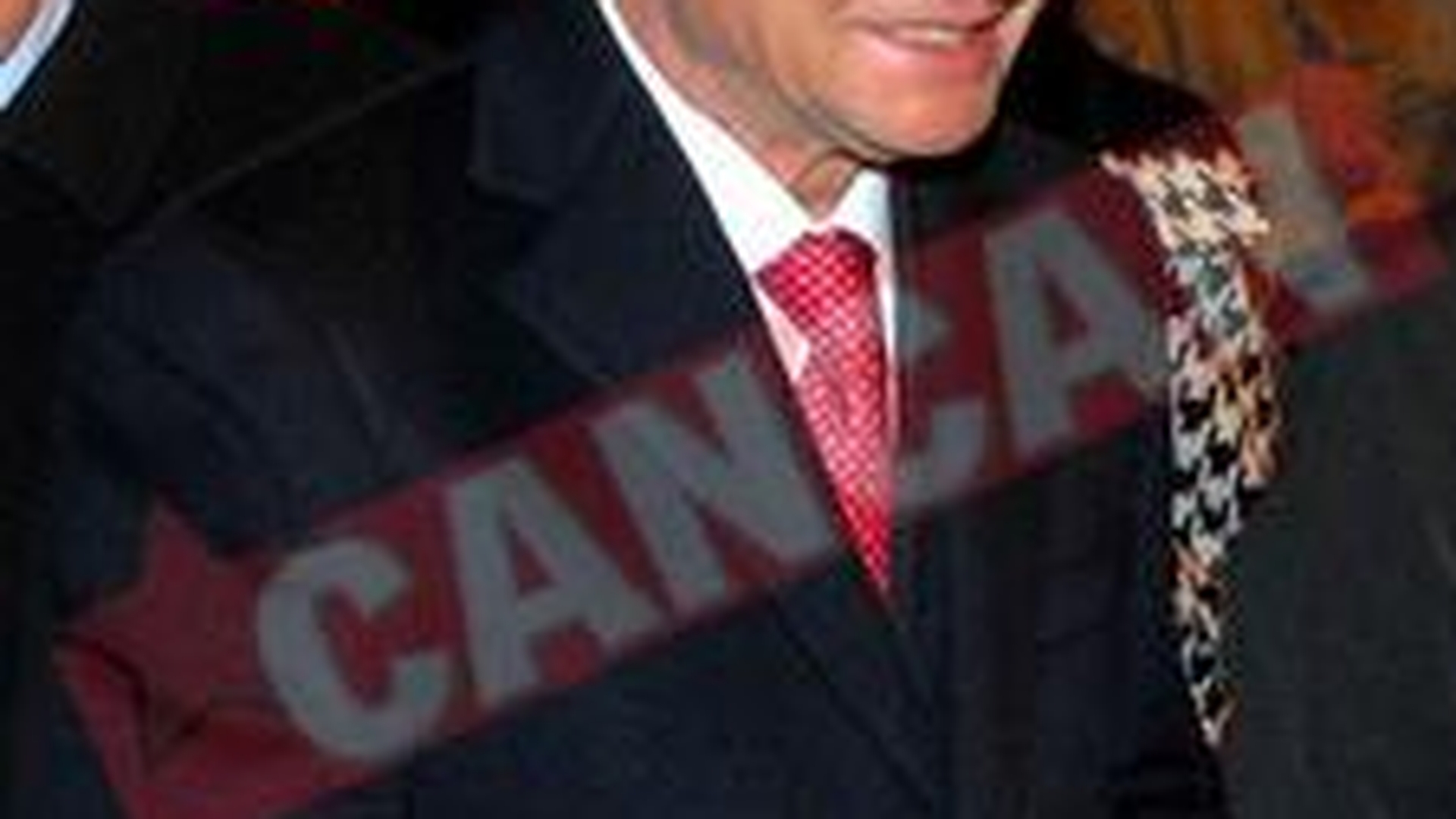 Basescu a dansat sarba