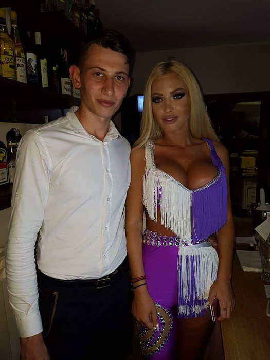Cutremurător! Ce mesaje au postat pe Facebook tinerii găsiți împușcați într-un bar din Arad