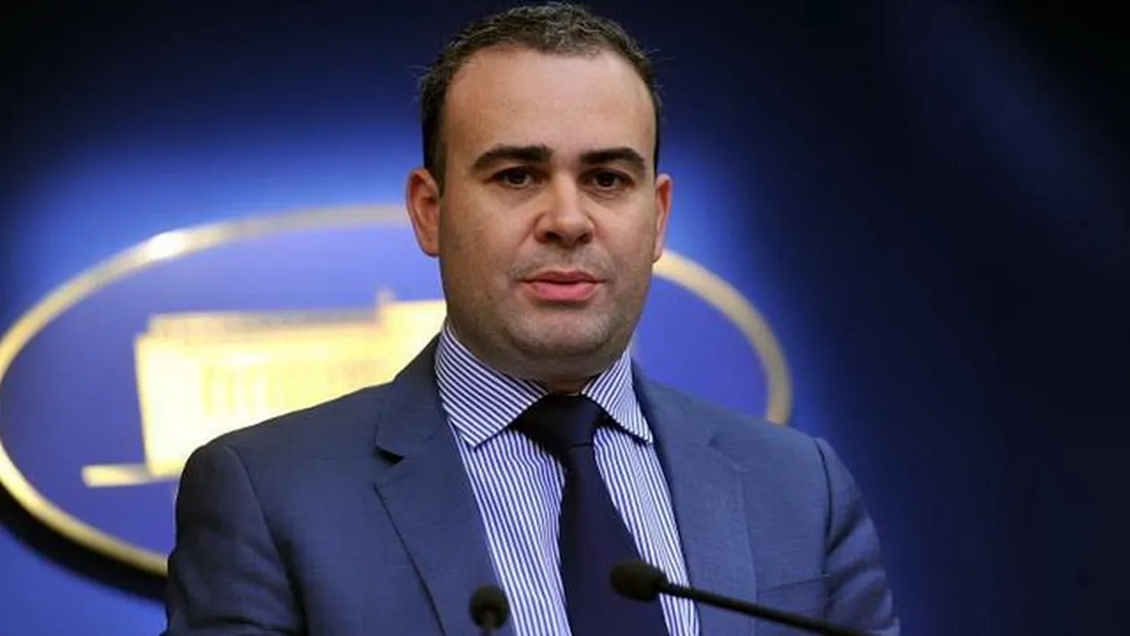 SURPRIZA URIASA! 4 din talourile din casa lui Darius Valcov erau semnate de Picasso! FOTO