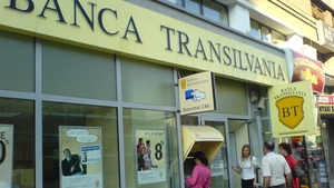 Nebunie la Banca Transilvania la sfârșitul săptămânii trecute. Ce s-a întâmplat în unitățile din România