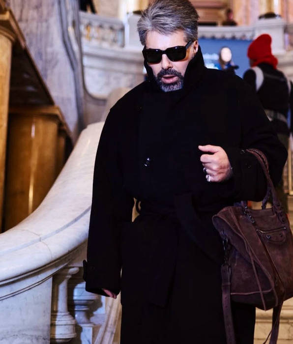 Maurice Munteanu a părăsit ELLE România, după mai bine de două decenii. sursă - social media