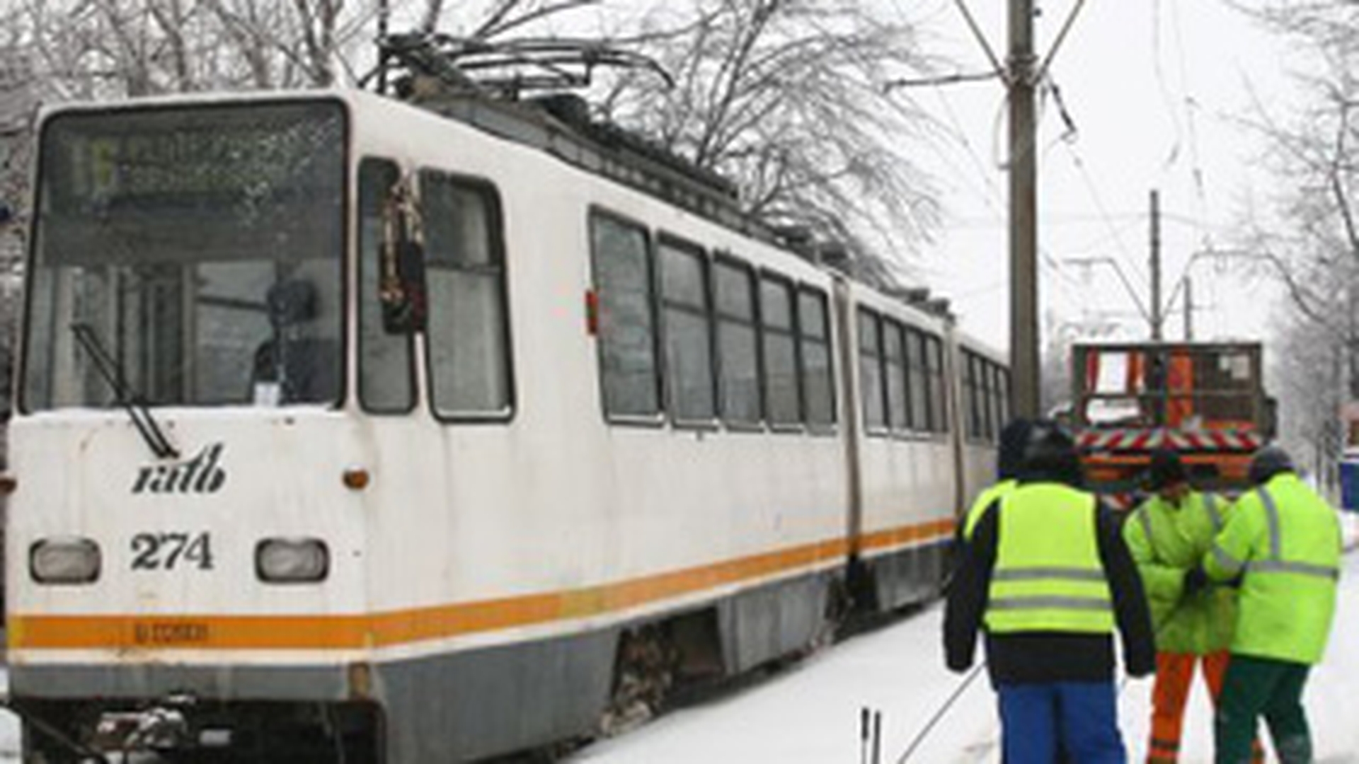 Sapte linii RATB sunt afectate si circula pe trasee scurtate