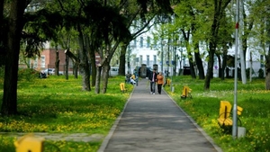 Primăvara şi-a intrat în drepturi. Cum va fi vremea astăzi