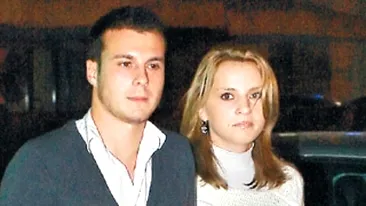 Si-a parasit iubitul pentru un sms