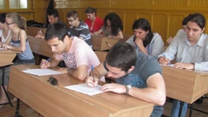 BACALAUREAT 2015!"M-am indragostit de..." Ce a putut sa scrie un elev pe foaia de examen, la limba romana