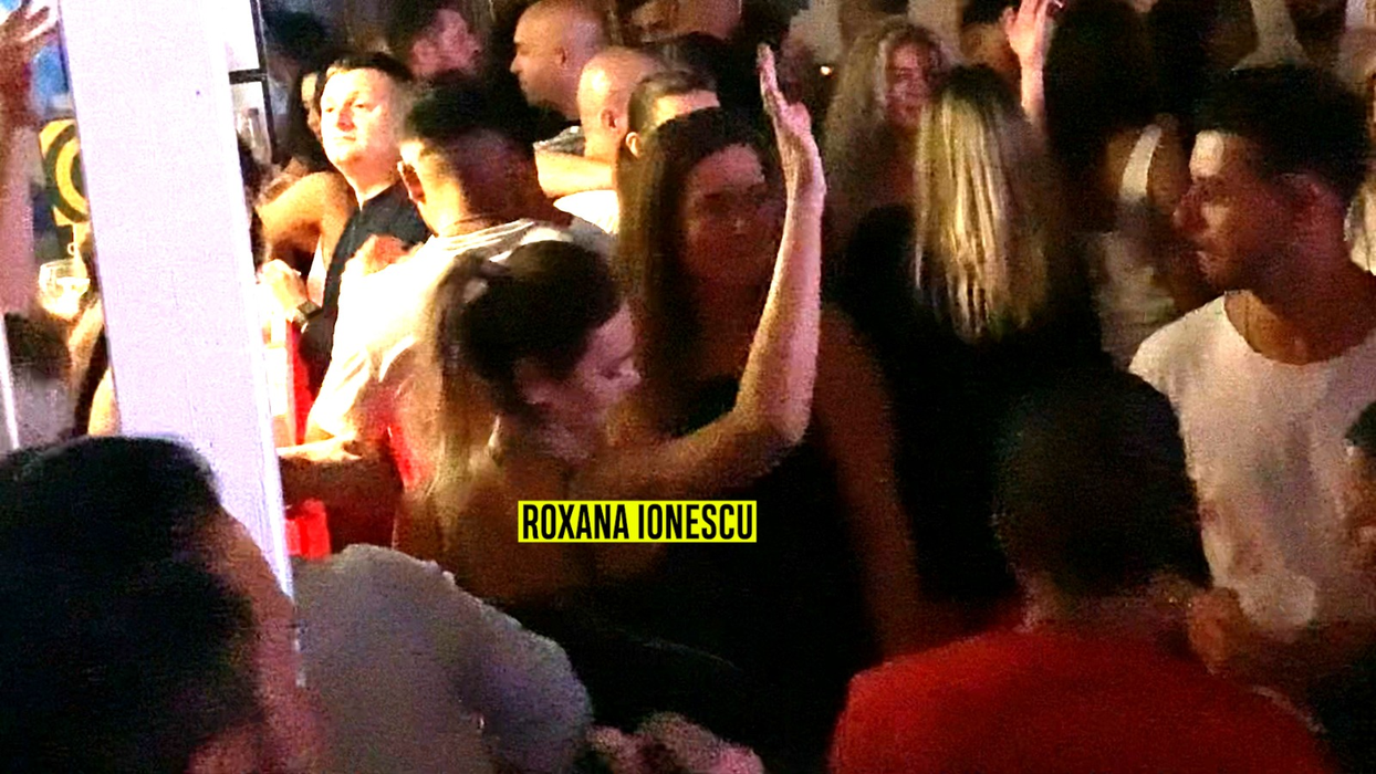 Roxana Ionescu s-a distrat de minune la LOFT