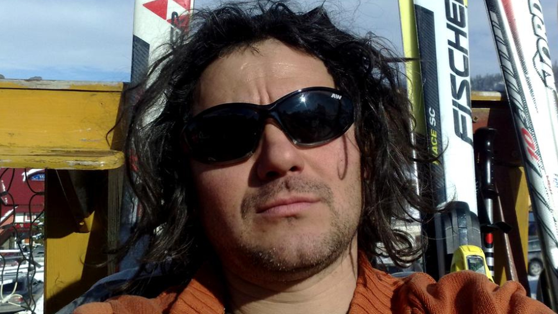 Un bărbat de 47 de ani, care a întrerupt slujbele la mănăstirea Jieț de mai multe ori, a mărturisit că a avut o relație cu o călugăriță! Detalii halucinante
